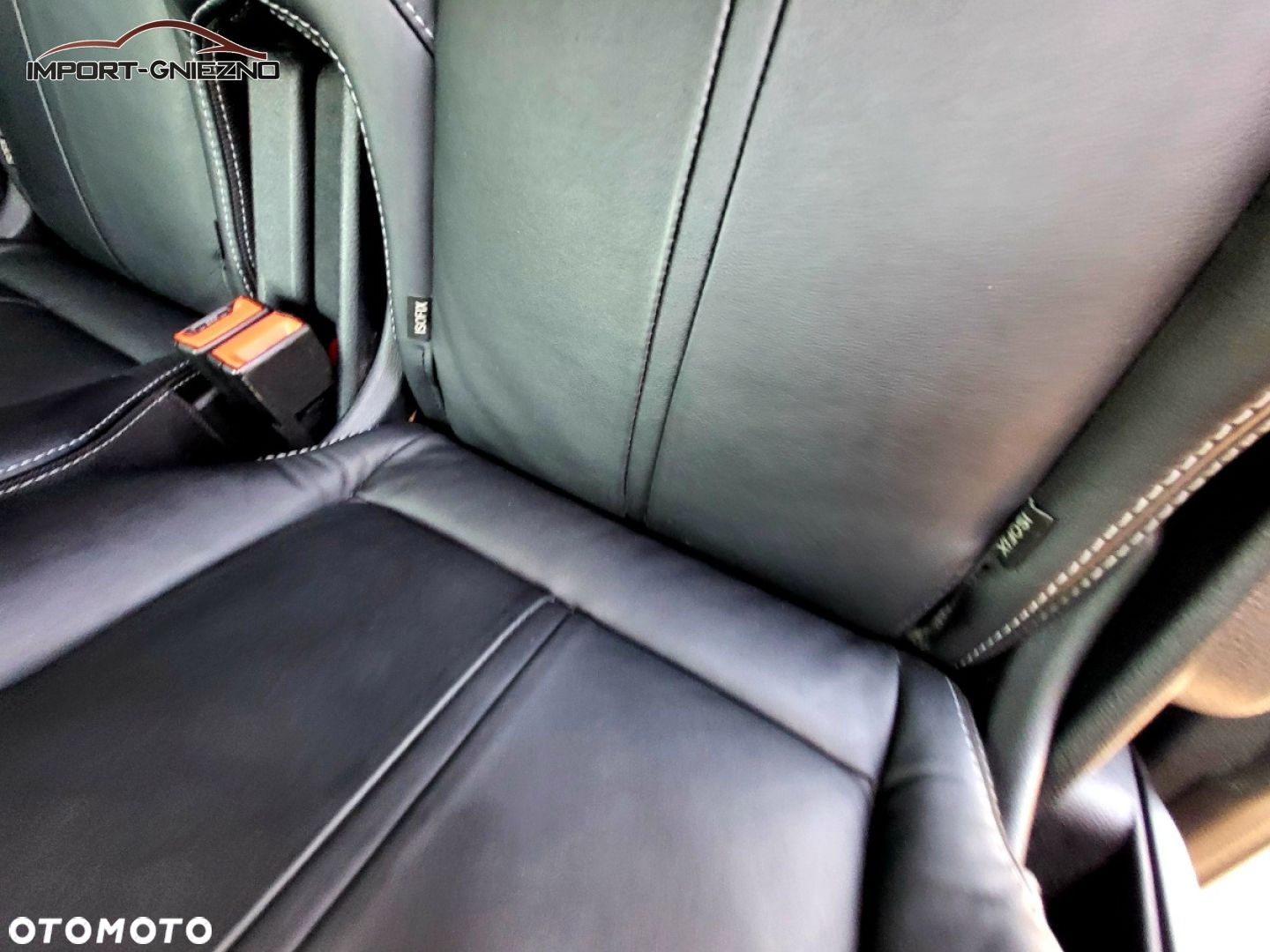 Ford S-Max - 12