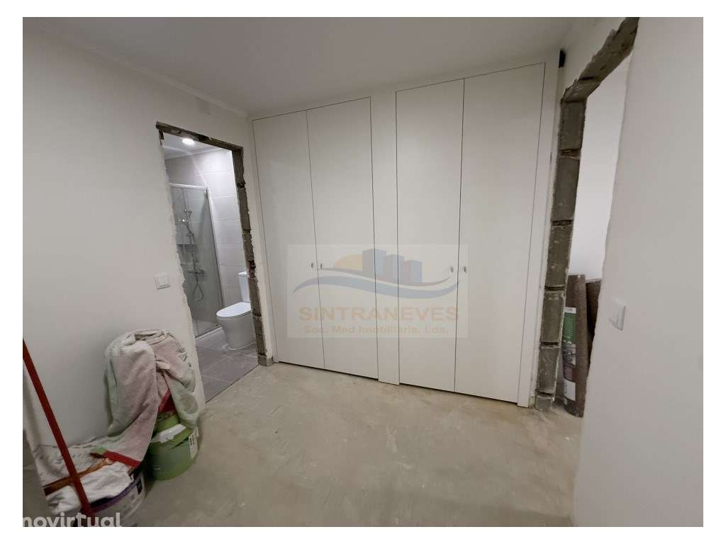 Apartamento T1 Totalmente Remodelado - Acabamentos Top - Grande imagem: 2/5