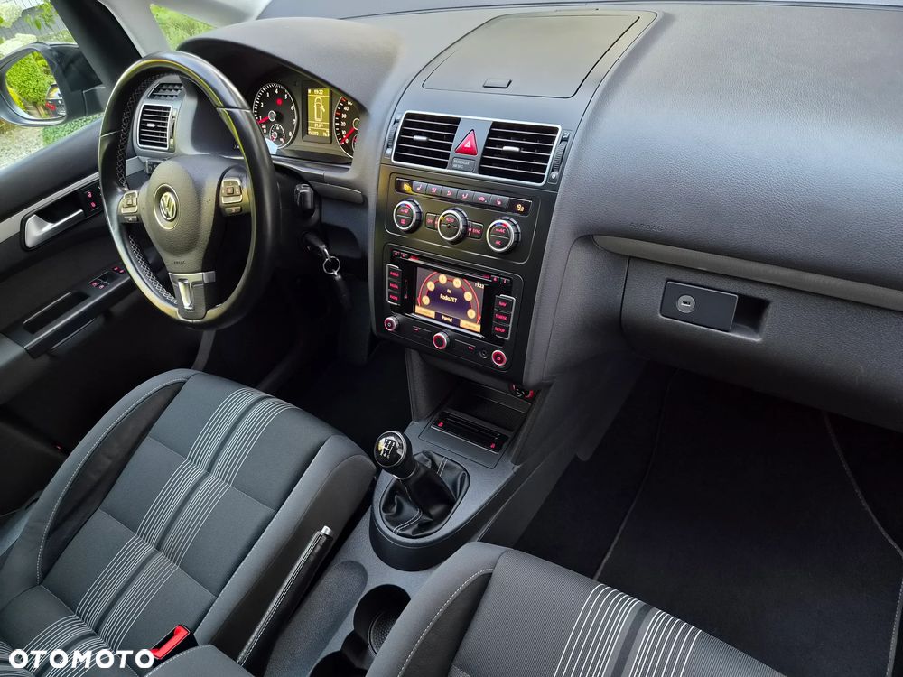 Volkswagen Touran 1.2 TSI BlueMotion Technology MATCH - 16