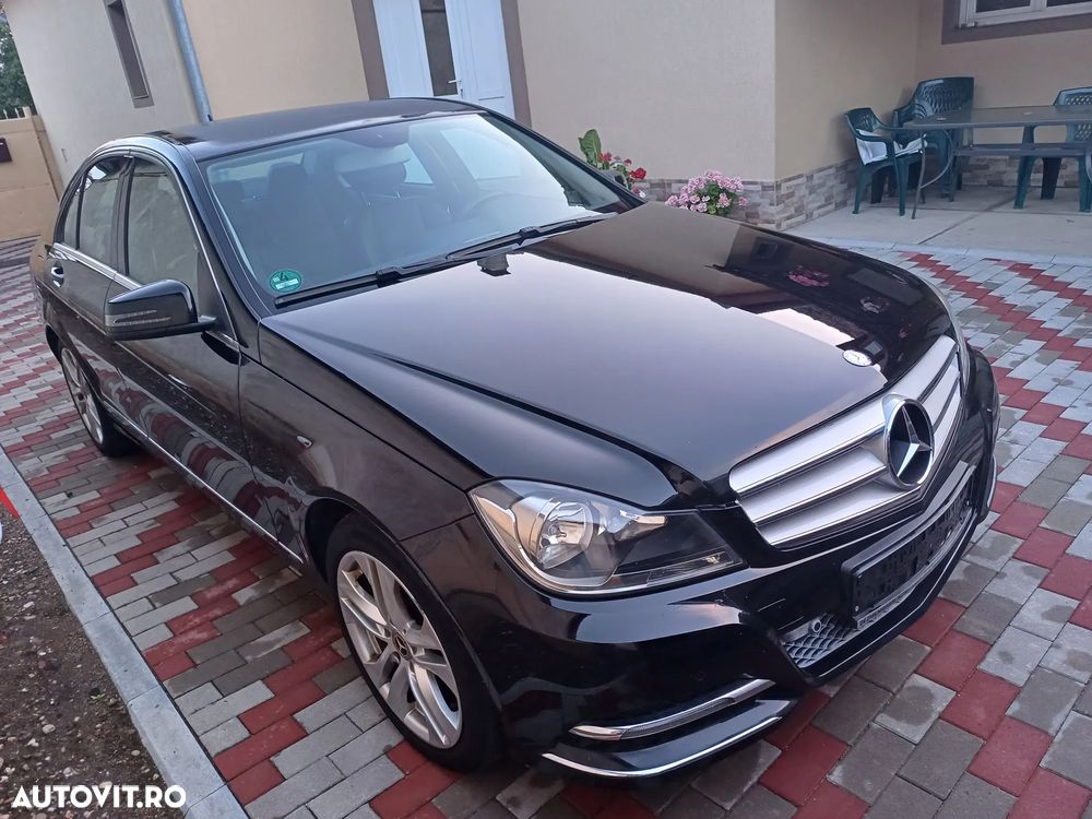 Mercedes-Benz C 180 (BlueEFFICIENCY) Avantgarde - 1