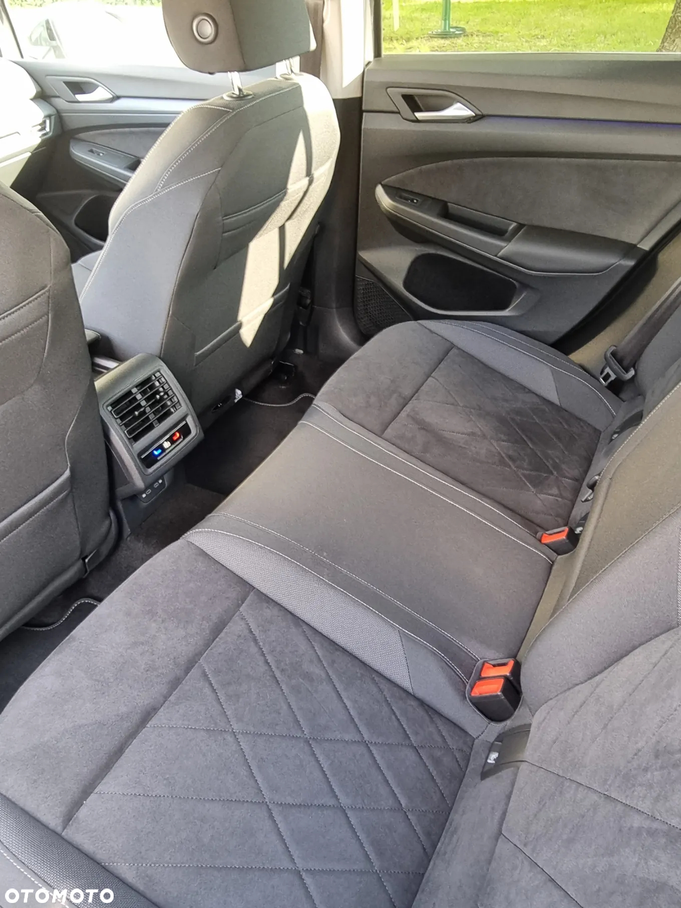 Volkswagen Golf - 17