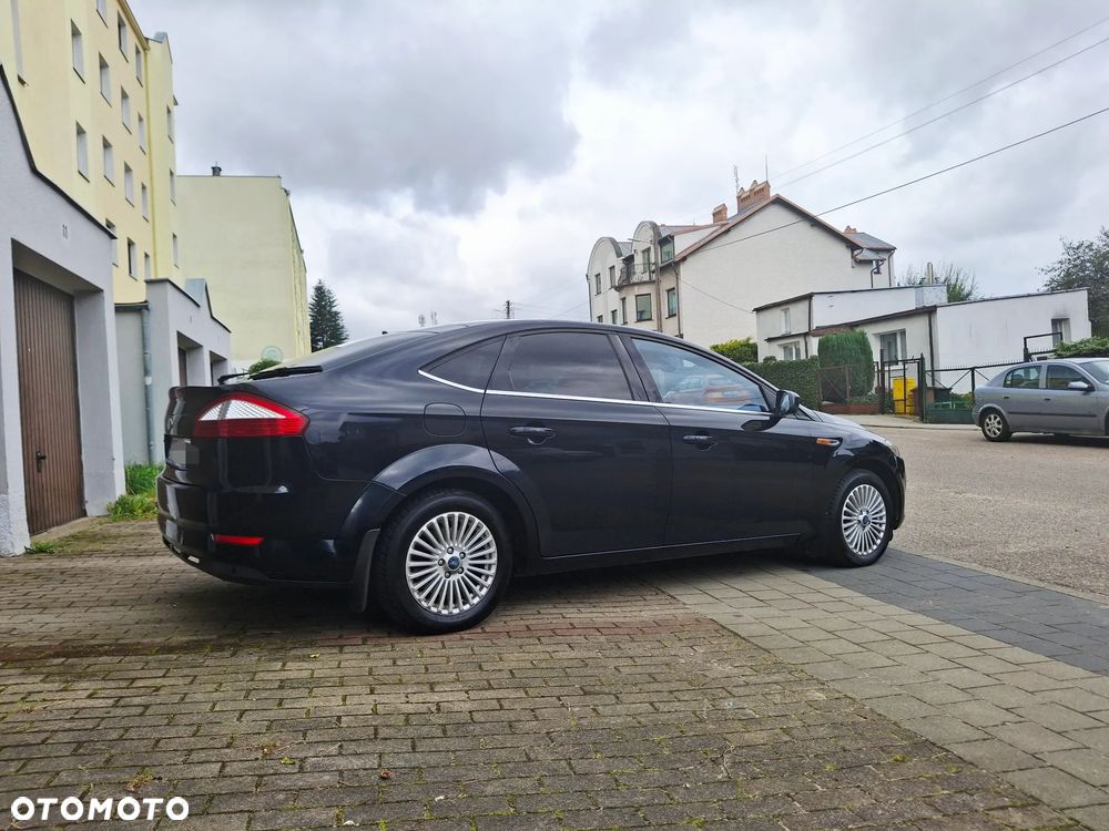 Ford Mondeo 2.0 Titanium - 10