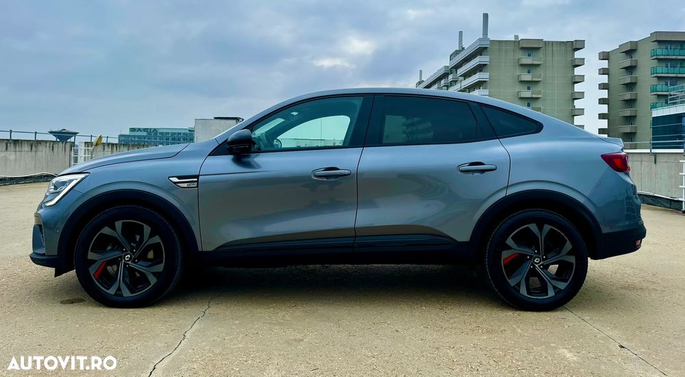 Renault Arkana E-TECH Hybrid RS Line - 6