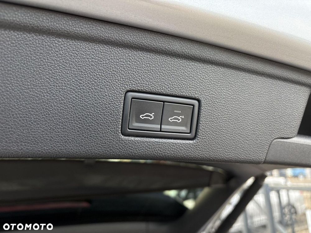 Volkswagen Touareg 3.0 V6 TDI SCR 4Mot R-Line - 35