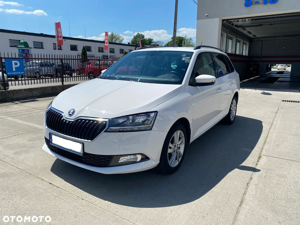 Skoda Fabia 1.0 TSI Ambition Plus - 1