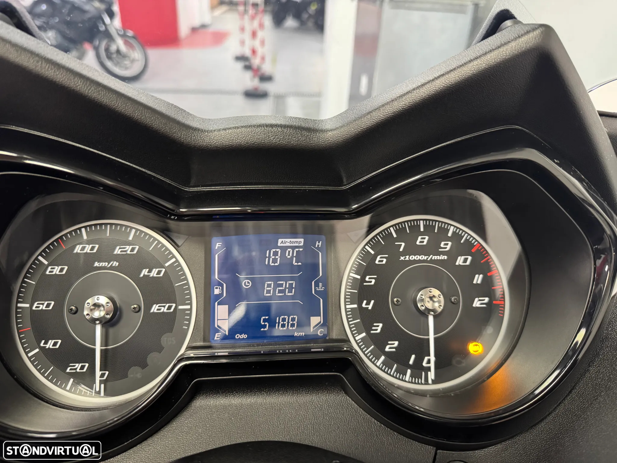Yamaha X-Max 125 - 6