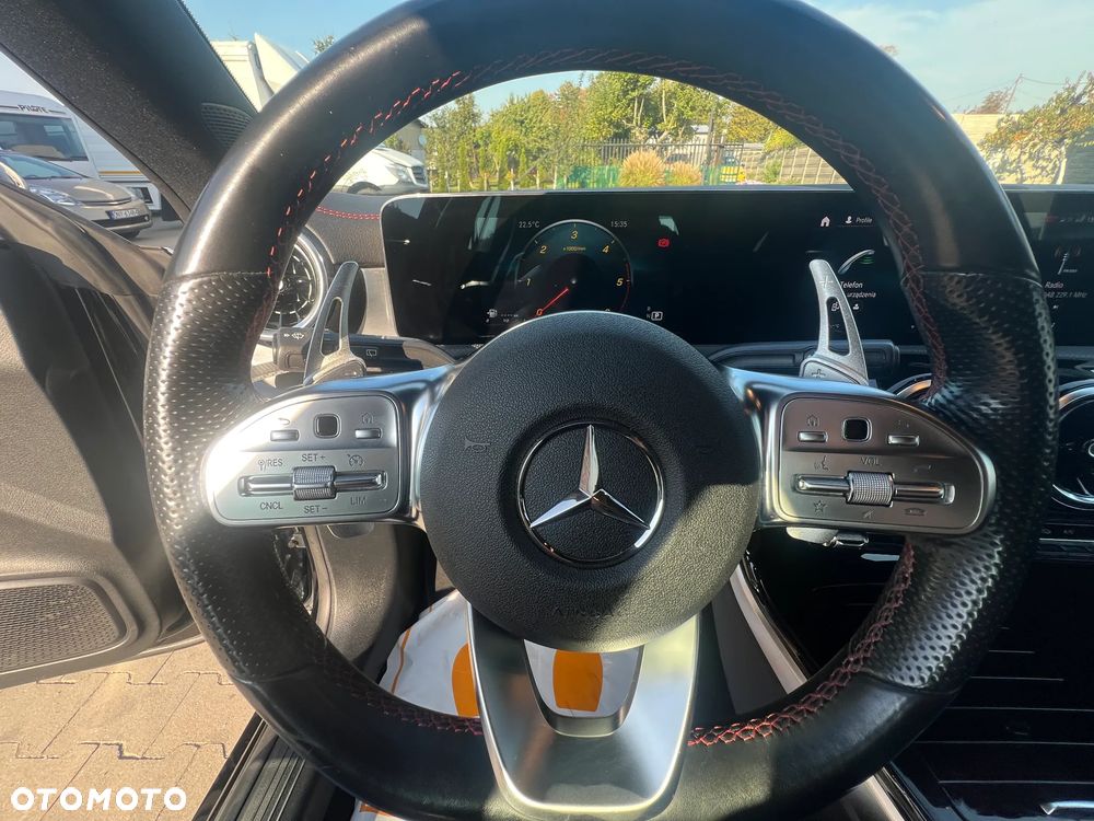 Mercedes-Benz CLA - 27