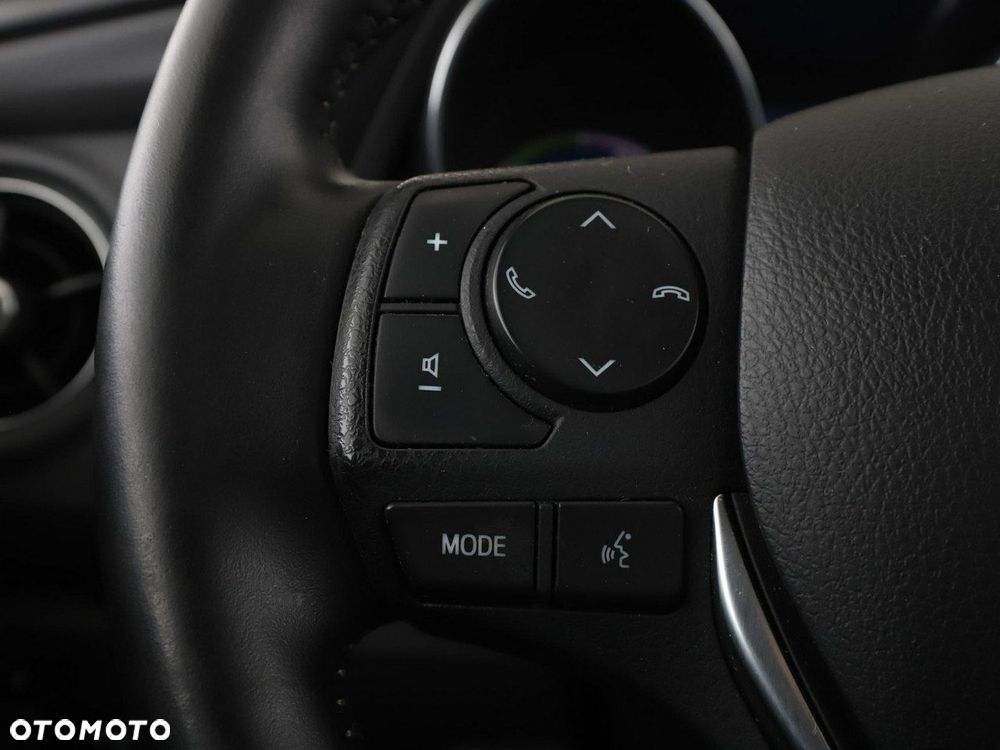 Toyota Auris 1.8 VVT-i Automatik Comfort - 31