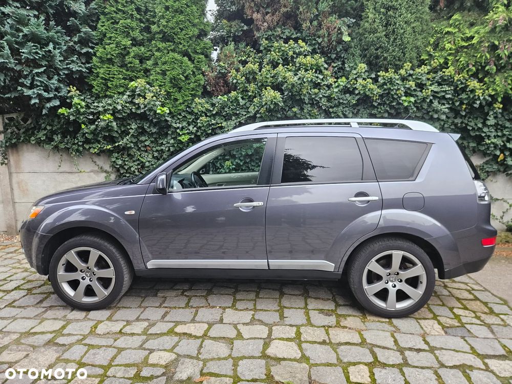 Mitsubishi Outlander 2.2 DI-D 4WD Intense - 2