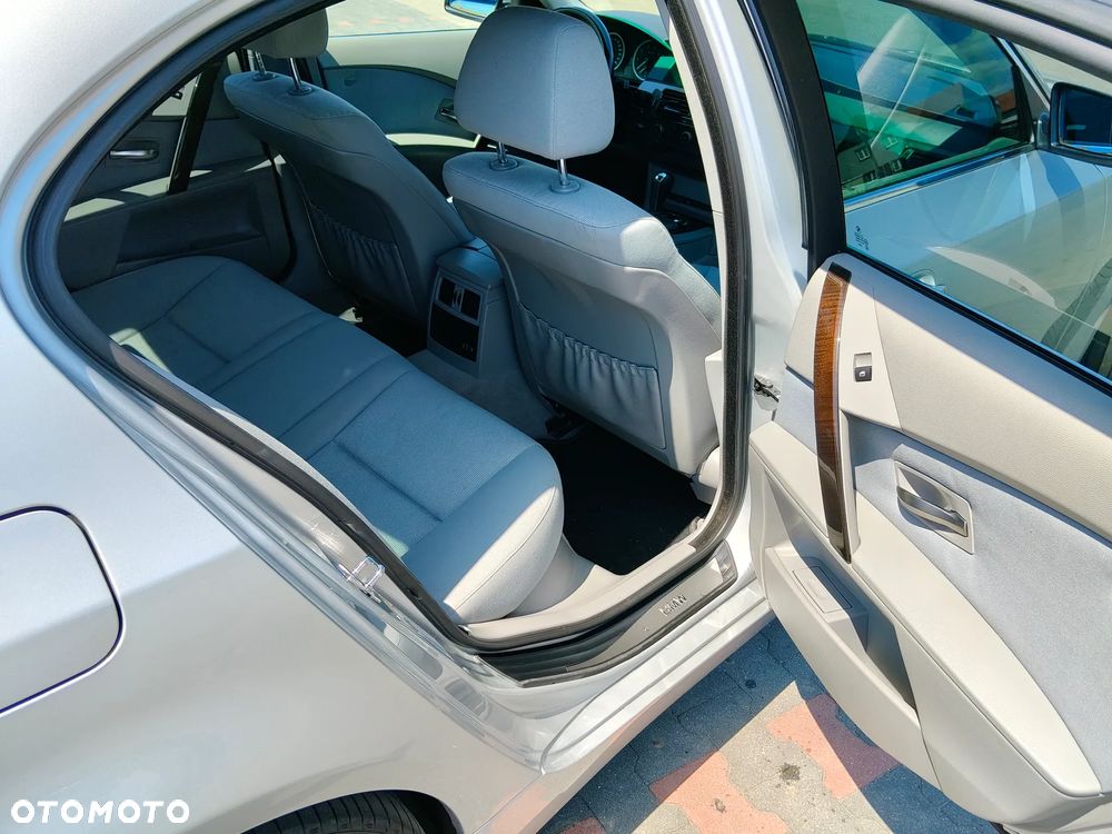 BMW Seria 5 - 11