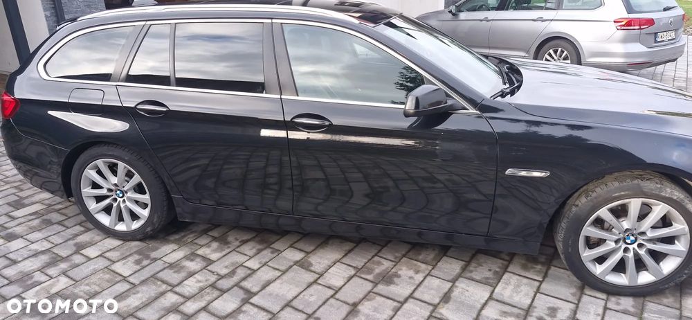 BMW Seria 5 525d xDrive - 3