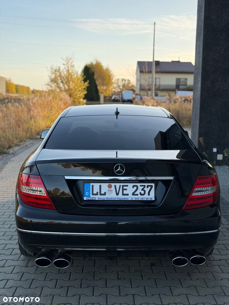 Mercedes-Benz Klasa C 180 Coupe BlueEFFICIENCY - 9