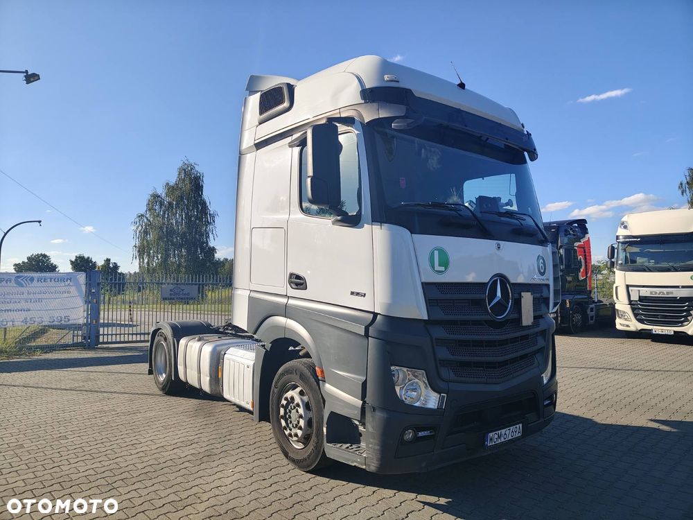Mercedes-Benz 1851 BigSpace - 2