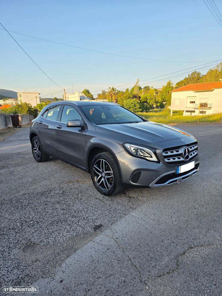 Mercedes-Benz GLA 180 d Urban - 13