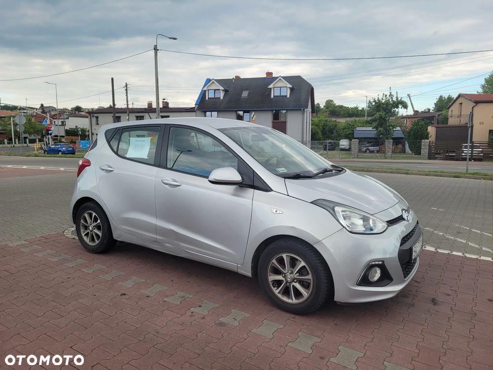 Hyundai i10 1.0 Fifa World Cup Edition - 3