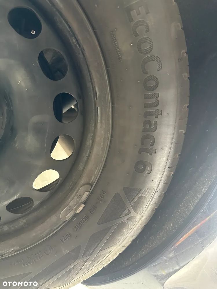 Volkswagen Golf - 16