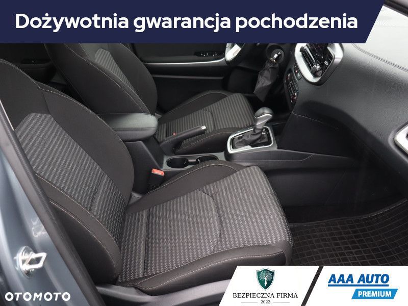 Kia Ceed - 10