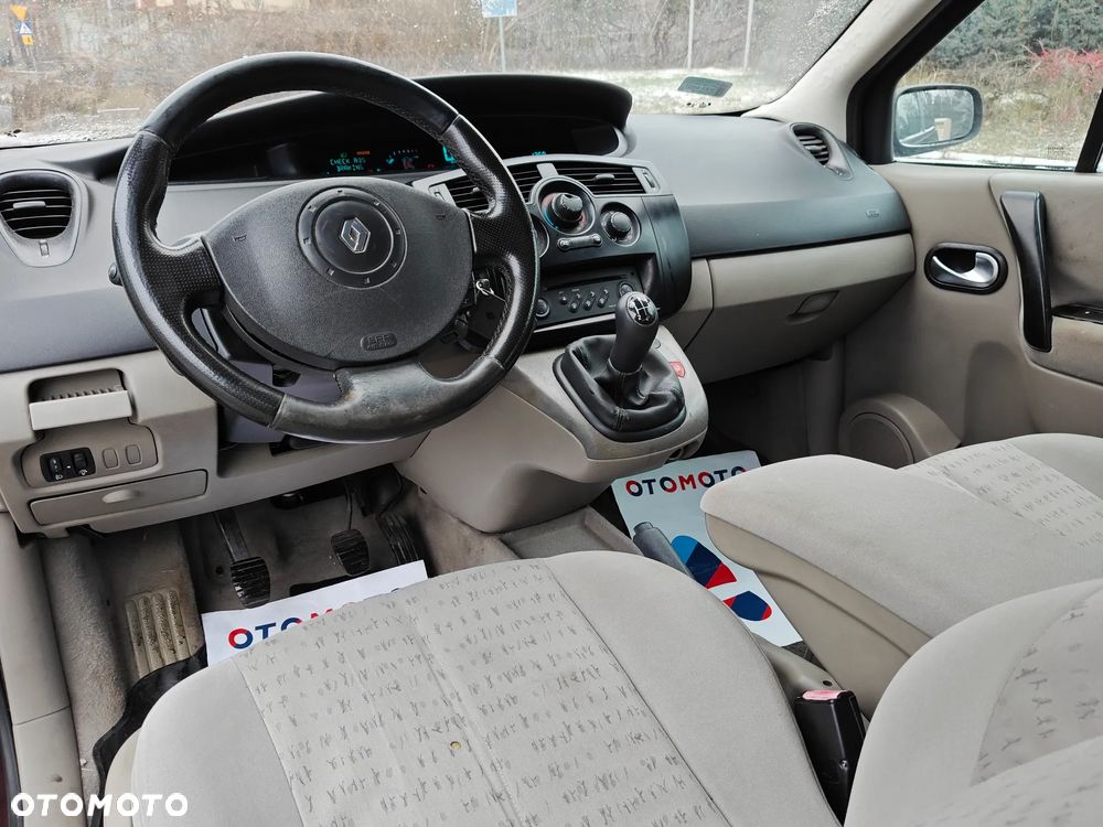 Renault Scenic 1.6 16V Confort Privilege - 6