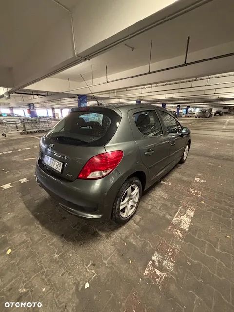 Peugeot 207 1.4 Presence - 8