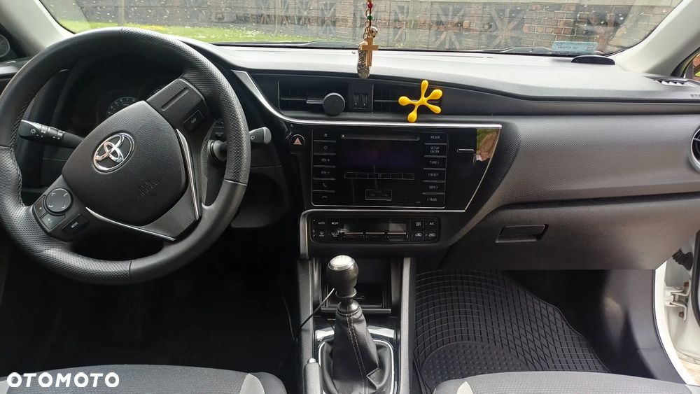 Toyota Auris 1.33 VVT-i Active - 12