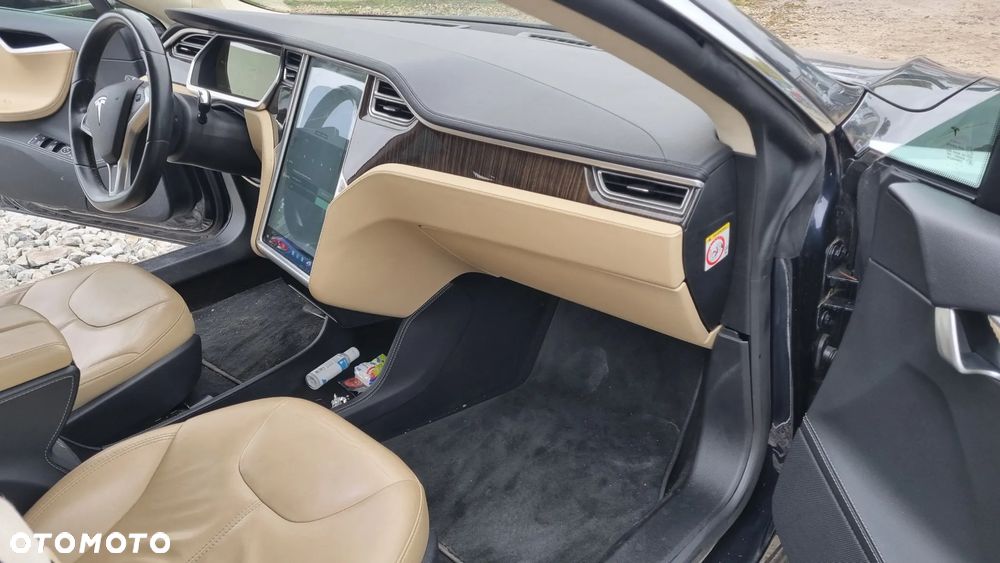 Tesla Model S 85 - 25