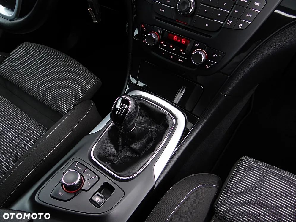 Opel Insignia 2.0 Turbo - 30