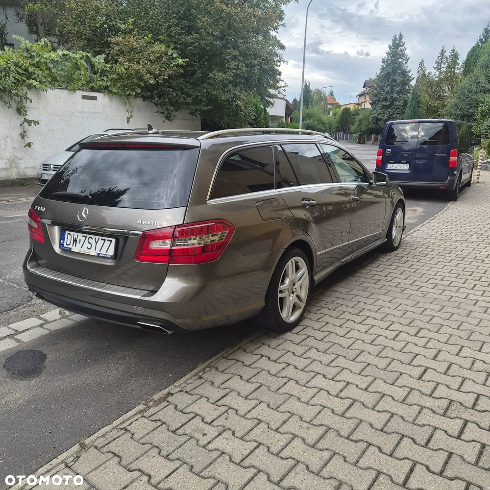 Mercedes-Benz Klasa E 350 4-Matic BlueEff Avantgarde - 39