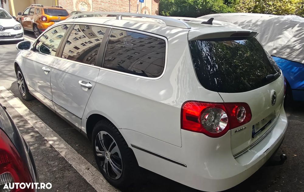 Volkswagen Passat - 2