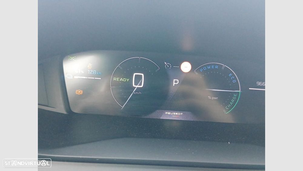 Peugeot e-2008 54 kWh Allure - 15