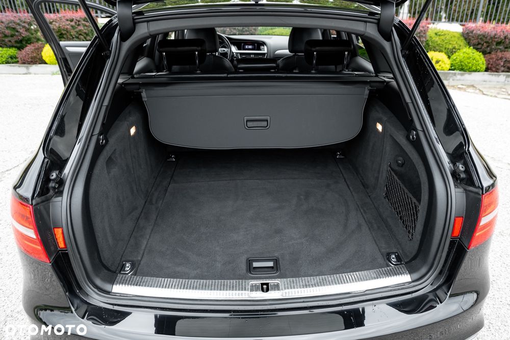 Audi A4 Avant 2.0 TDI DPF quattro S tronic S line Sportpaket - 16