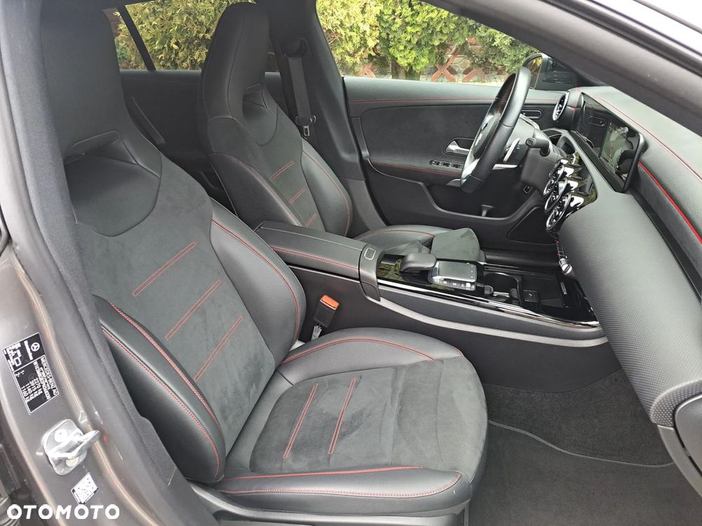 Mercedes-Benz CLA ver-250-e-shooting-brake-8g--dct-edition-amg-line - 23