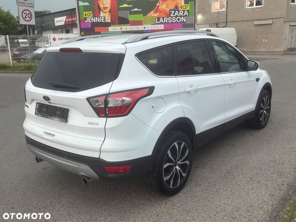 Ford Kuga 1.5 EcoBoost 2x4 Cool & Connect - 10