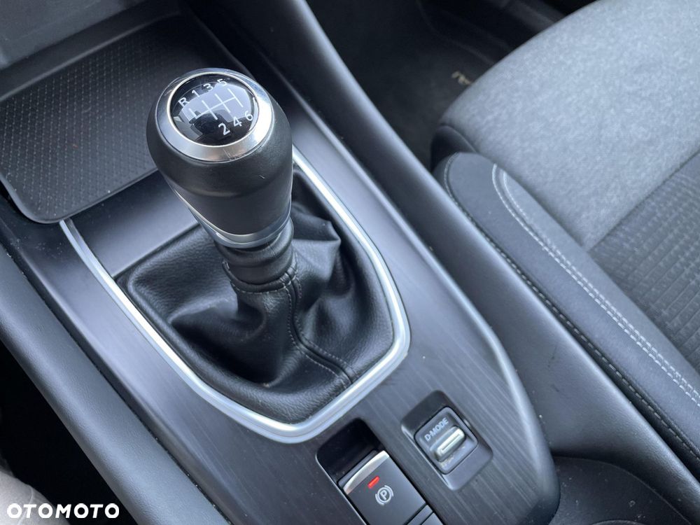 Nissan Qashqai 1.3 DIG-T N-CONNECTA - 15