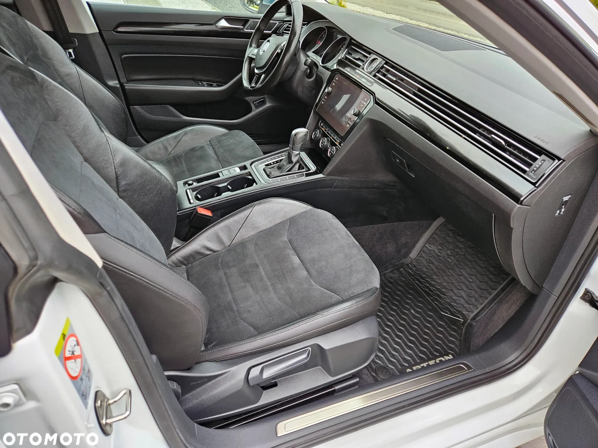 Volkswagen Arteon 2.0 TDI Bi-Turbo SCR 4Mot Elegance DSG - 32