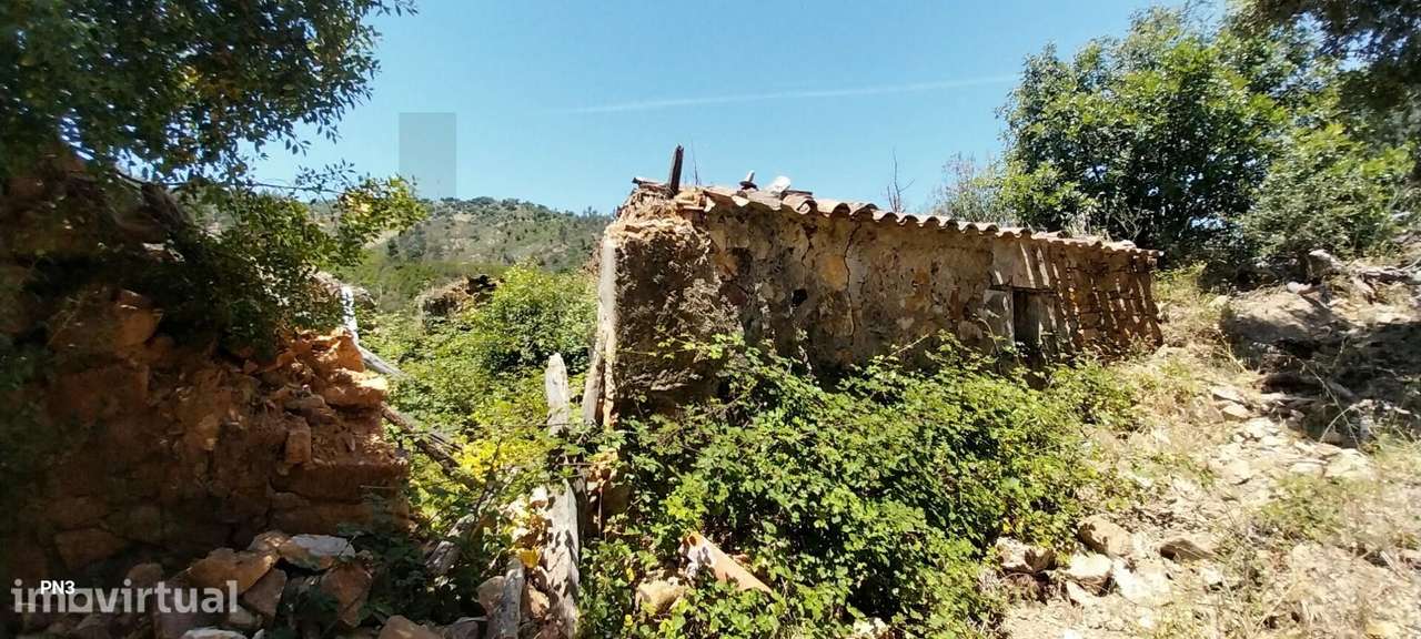 Ruína em Alferce / Monchique — Oportunidade Única no Algarve Rural - Grande imagem: 4/20