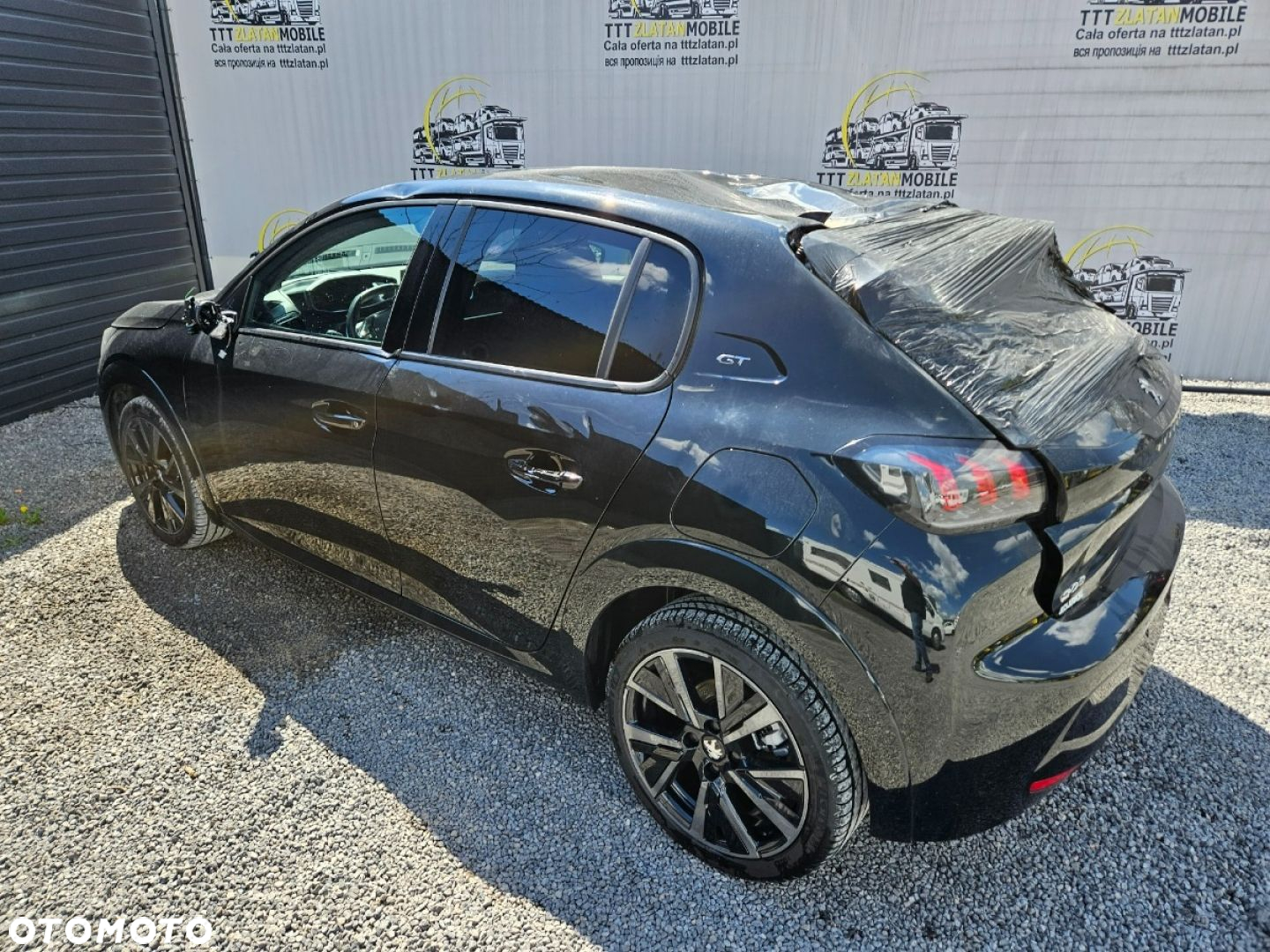 Peugeot 208 - 22
