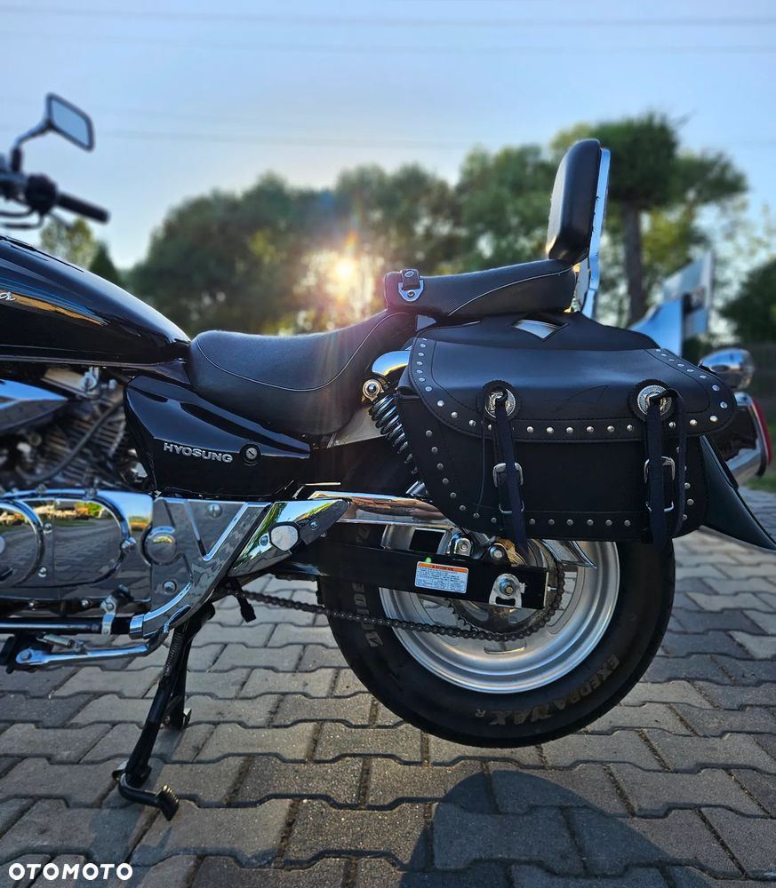 Hyosung GV - 4