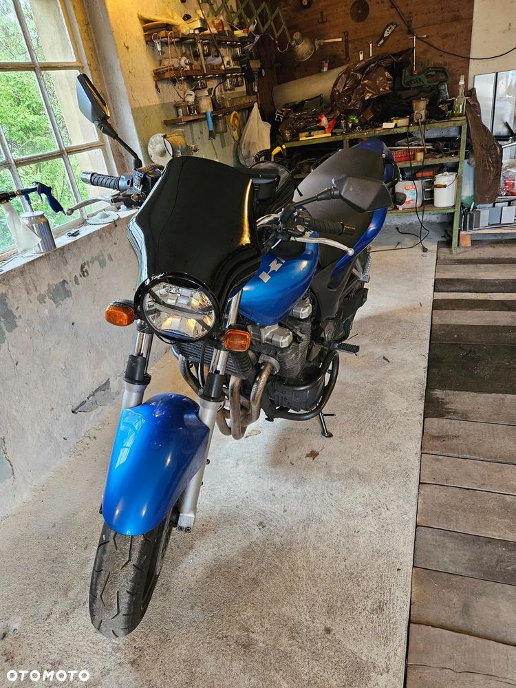 Kawasaki ZR - 11