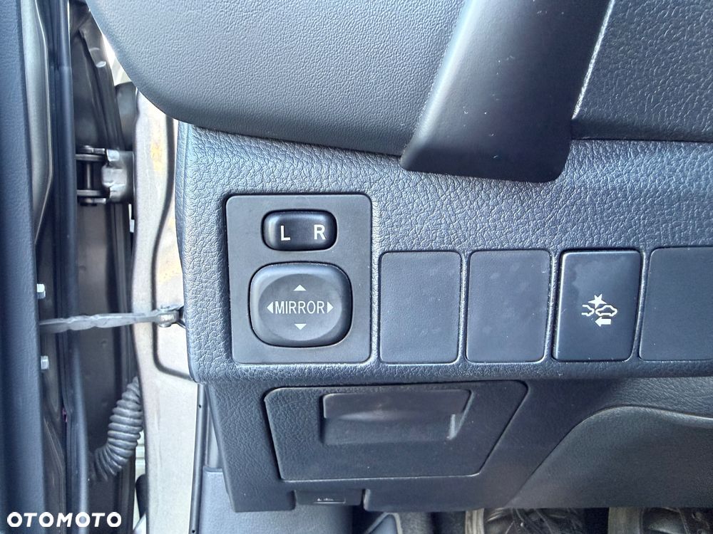 Toyota Corolla 1.6 Comfort - 18