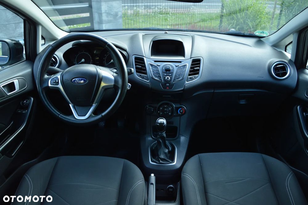 Ford Fiesta 1.25 Celebration - 13