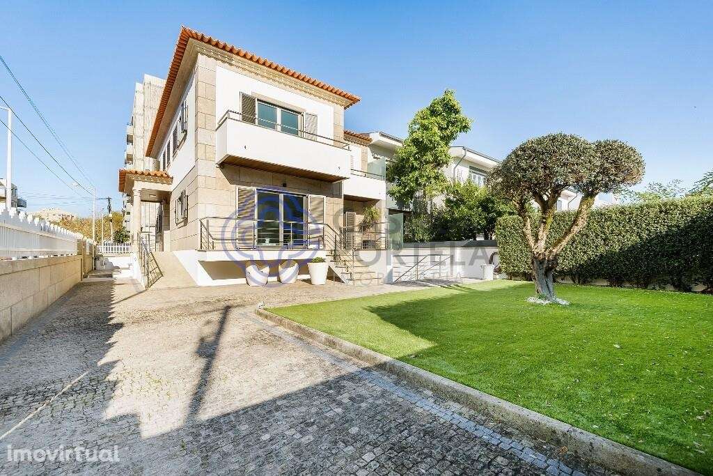 Moradia Familiar T4+1 – Senhora da Hora, Matosinhos - Grande imagem: 4/37