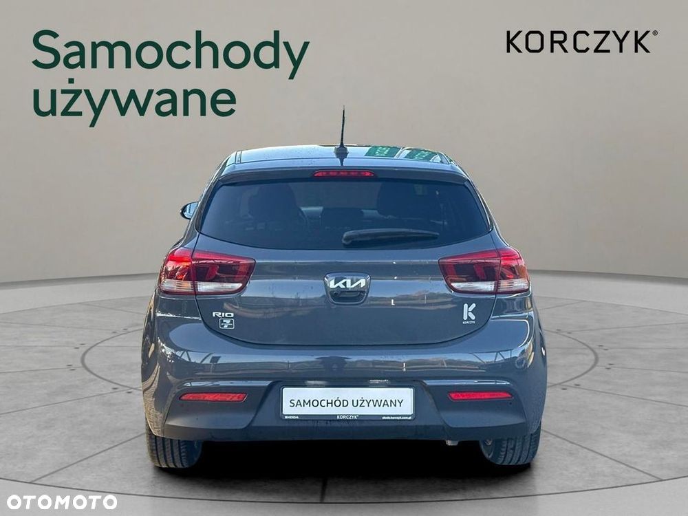 Kia Rio - 3