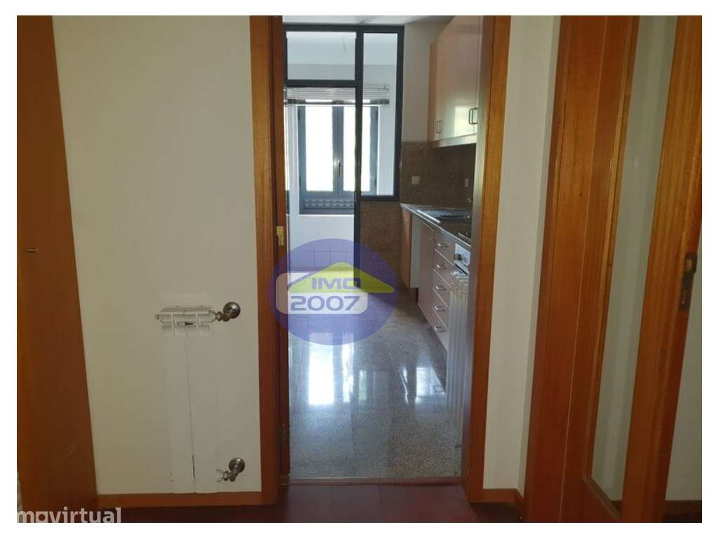 Apartamento T3 em Oliveira da Douro - Grande imagem: 3/14
