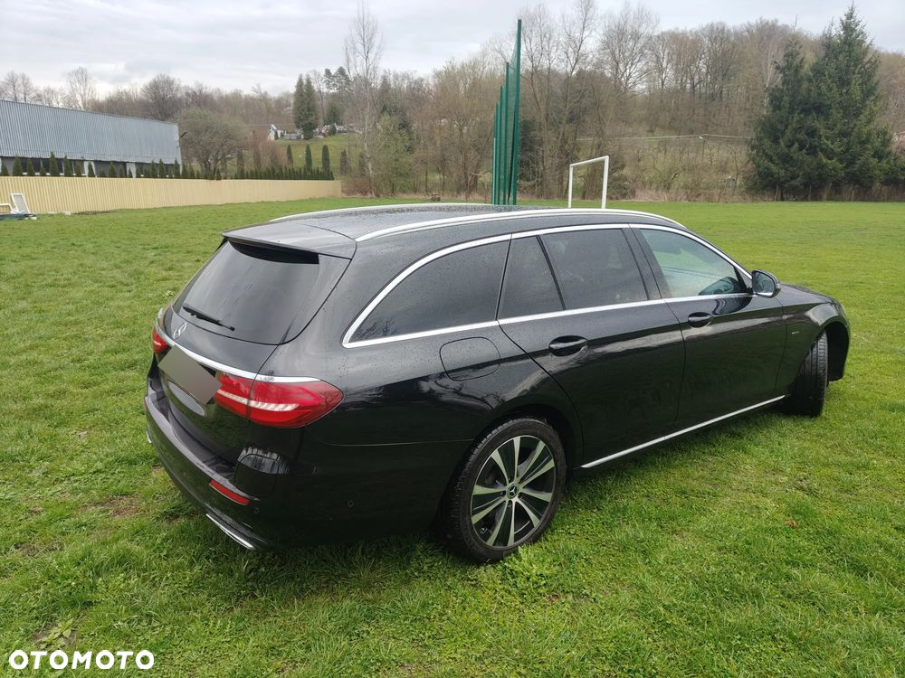 Mercedes-Benz Klasa E 300 de 4Matic 9G-TRONIC - 5