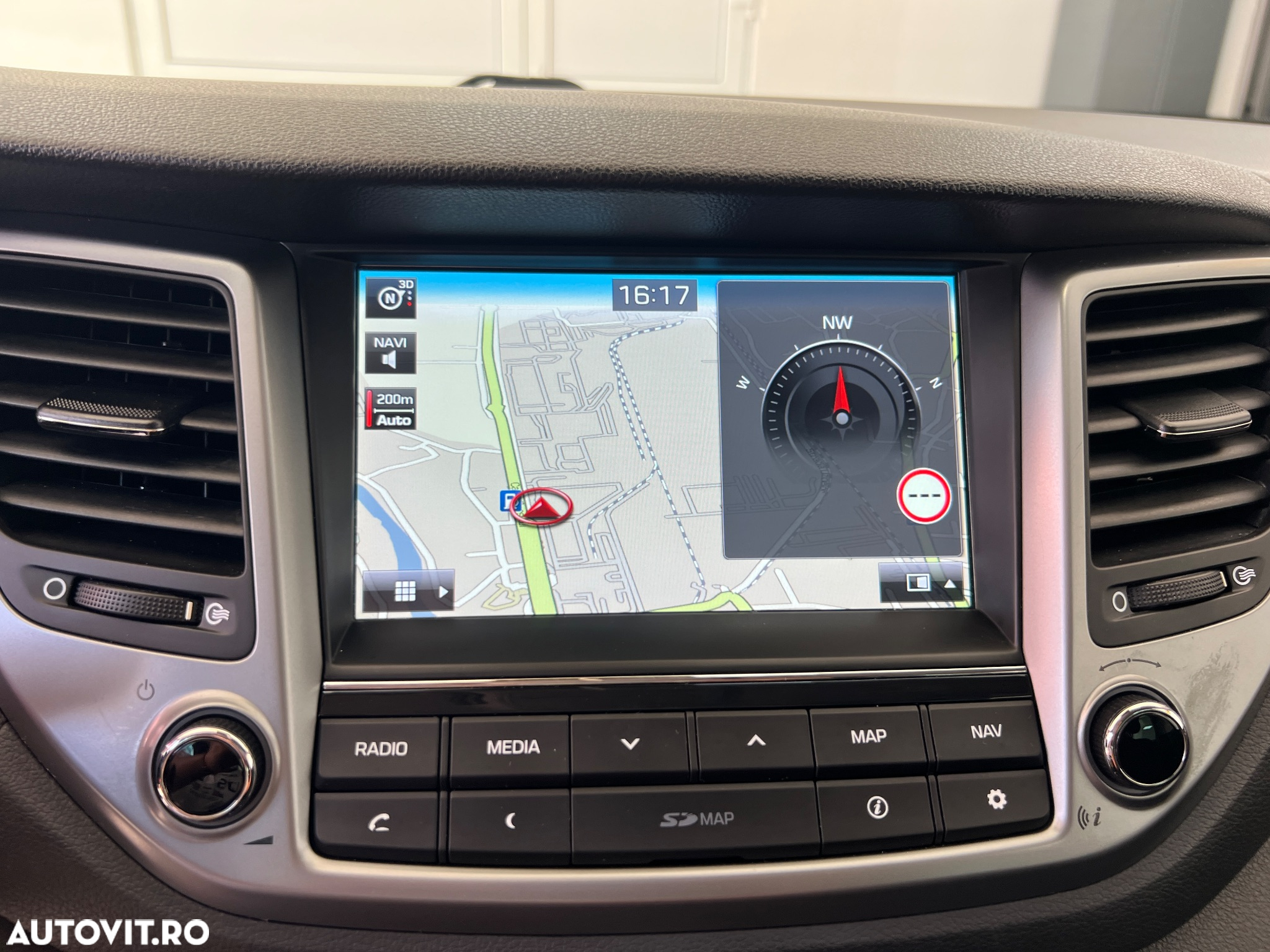 Hyundai Tucson blue 1.7 CRDi 2WD DCT Premium - 16