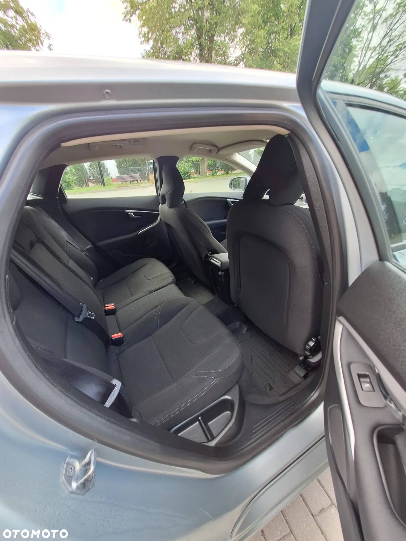 Volvo V40 T2 Momentum - 8
