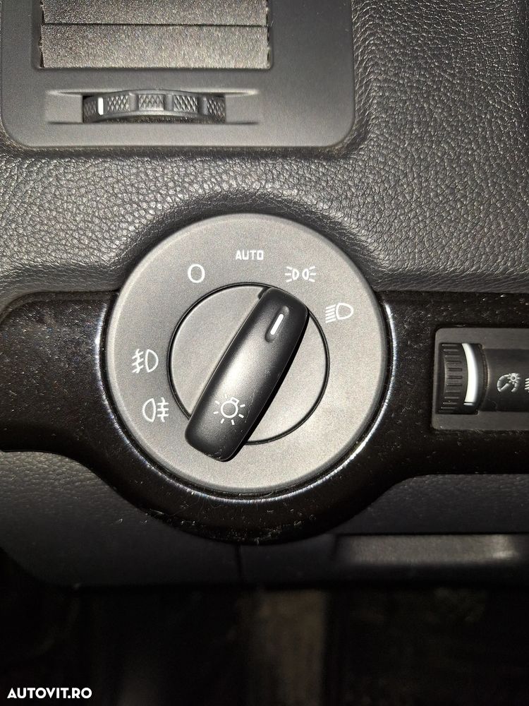 Skoda Octavia 2.0 TDI DPF FAMILY - 33