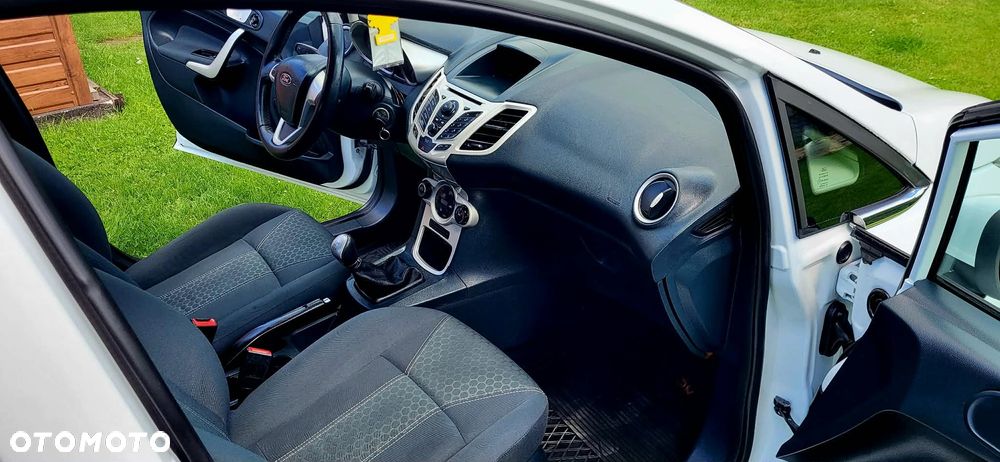Ford Fiesta 1.25 Titanium EU5 - 15