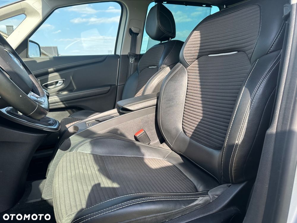 Renault Grand Scenic Gr 1.6 dCi Energy Limited EU6 - 24