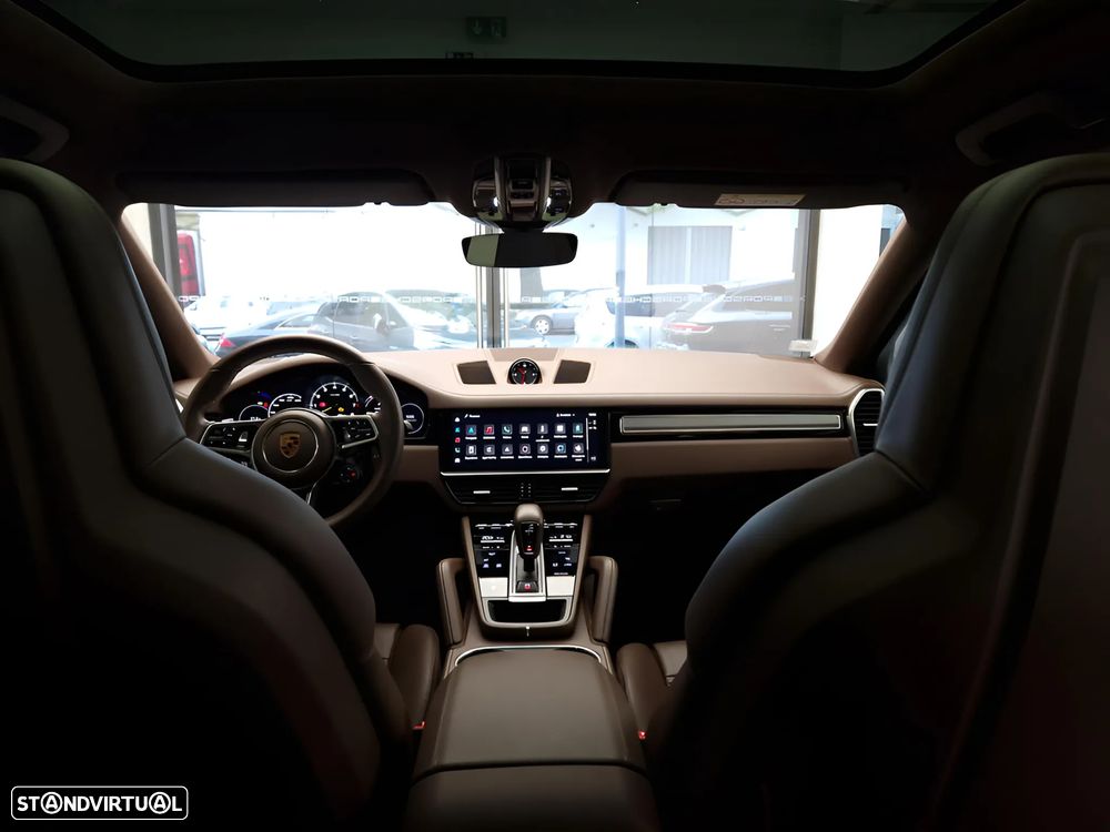 Porsche Cayenne Coupé E-Hybrid Platinum Edition - 33